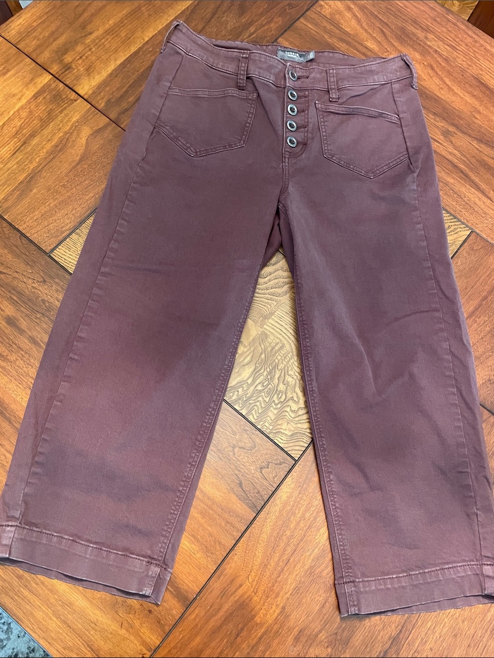 torrid Distressed Brown Button-Front Capris M67